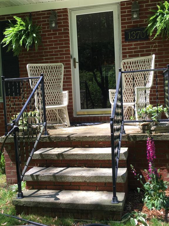 The Ashe Farm Bed & Breakfast Marshall Bagian luar foto