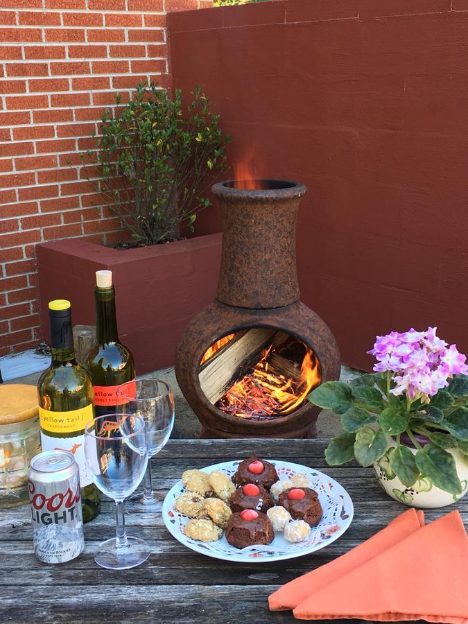 The Ashe Farm Bed & Breakfast Marshall Bagian luar foto