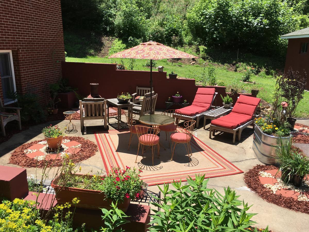 The Ashe Farm Bed & Breakfast Marshall Bagian luar foto