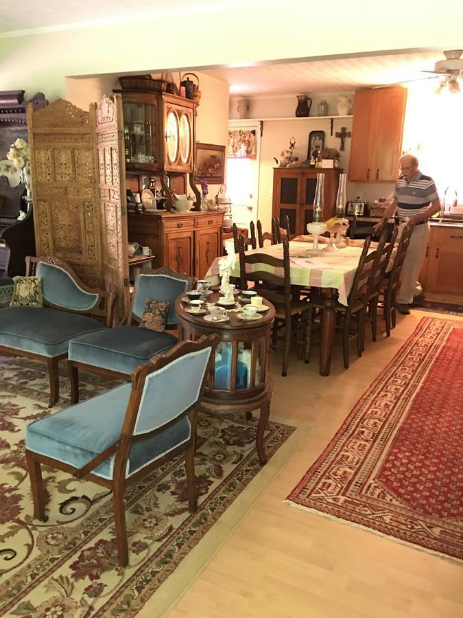 The Ashe Farm Bed & Breakfast Marshall Bagian luar foto