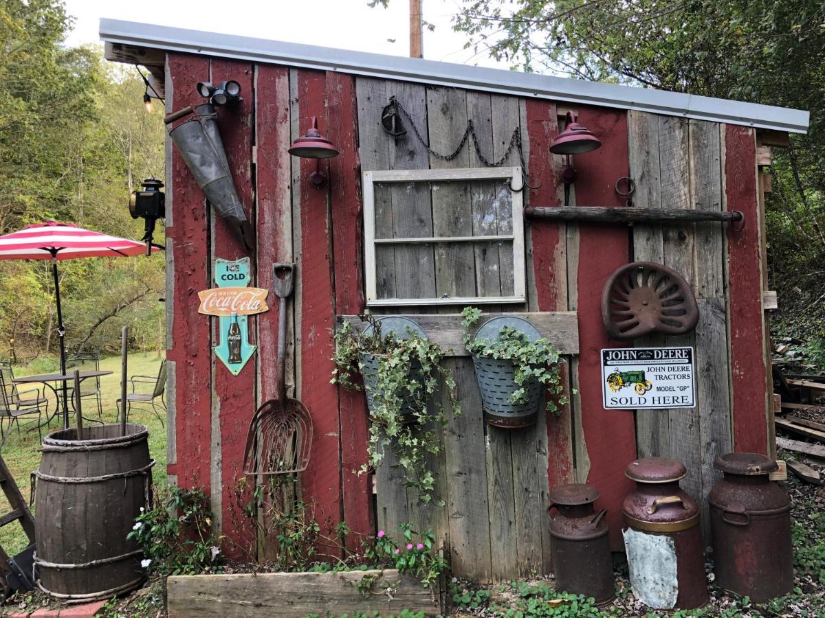 The Ashe Farm Bed & Breakfast Marshall Bagian luar foto